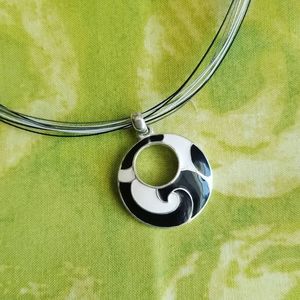 Cute black & white pendant necklace ☯️